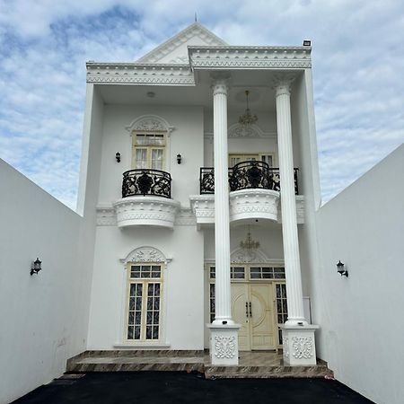 Villa Rumah Putih Jogja Yogyakarta Eksteriør billede