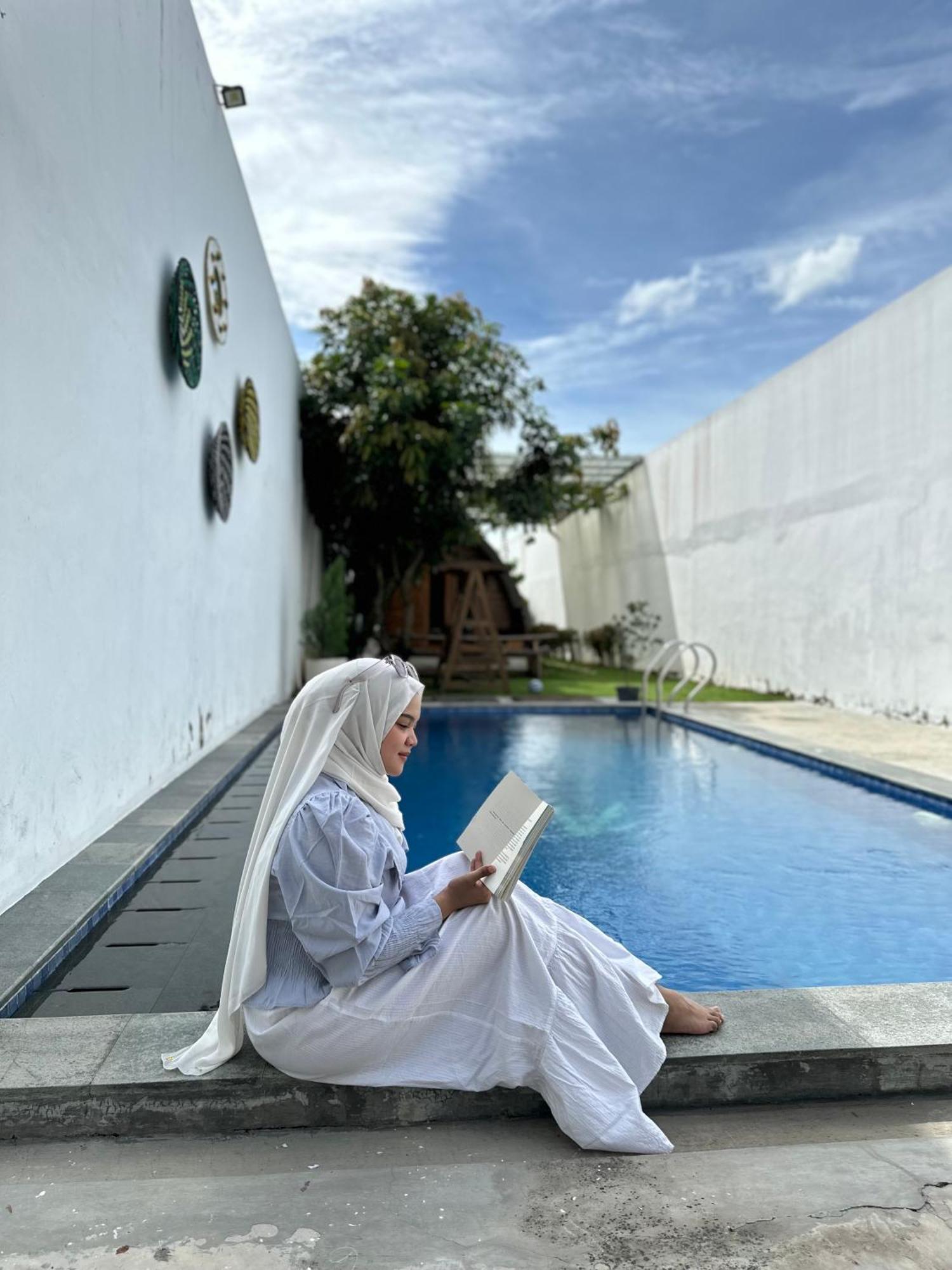 Villa Rumah Putih Jogja Yogyakarta Eksteriør billede