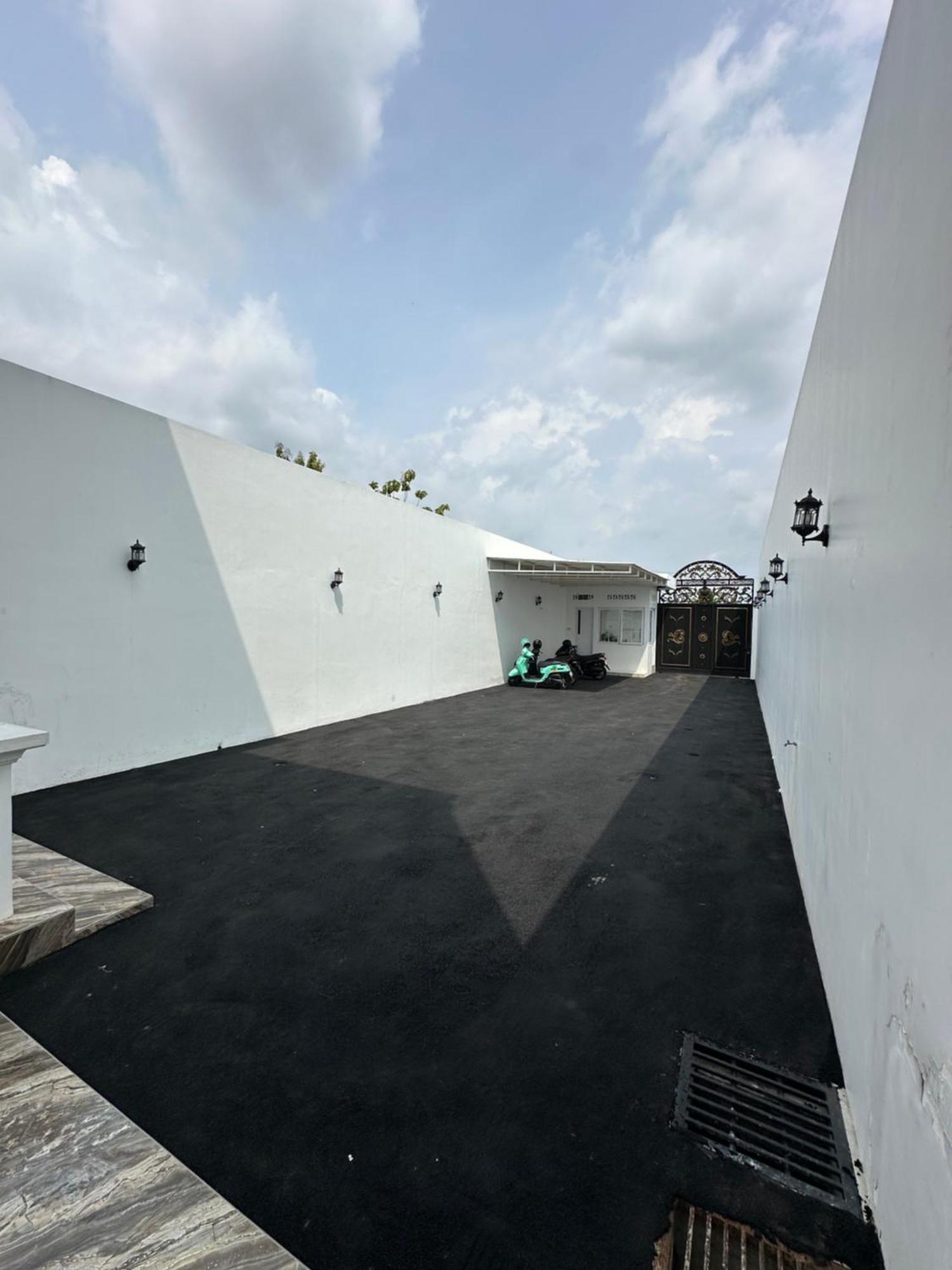 Villa Rumah Putih Jogja Yogyakarta Eksteriør billede